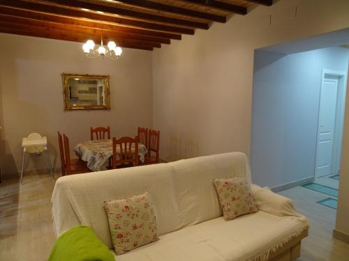  CASA RURAL con chimenea y jacuzzi in Sella