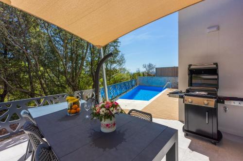 aMoris 6 in Sopaljska