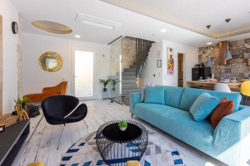 aMoris 6 in Sopaljska