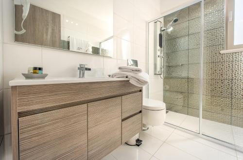 Artina Luxury Villa - image 11