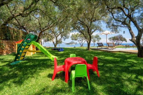 Artina Luxury Villa - image 7