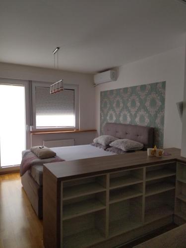 B&B Doboj - Apartman Lux 80 - Bed and Breakfast Doboj