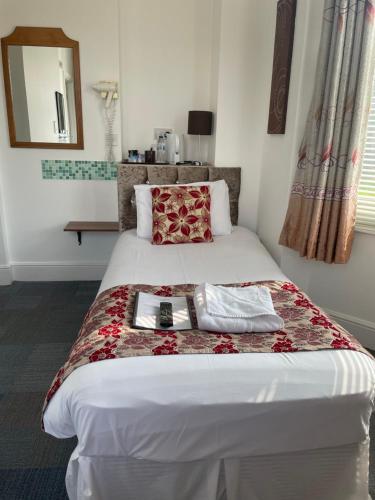 Single Room image 2