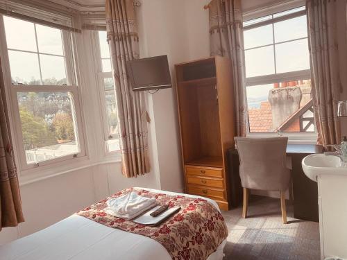 Single Room image 3