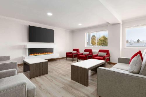 ล็อบบี้, Ramada by Wyndham Miramichi New Brunswick in มิรามิชิ (นิวบรันสวิค)