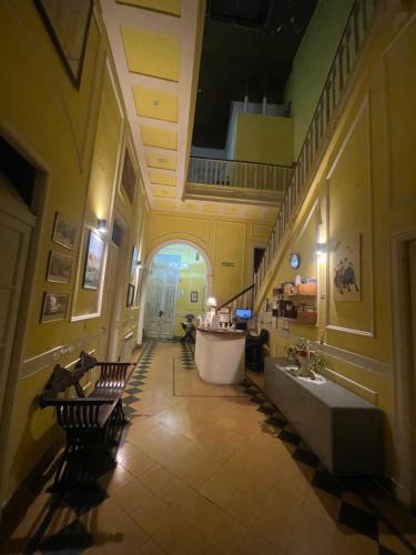 Lobby, Sevilla Home Hotel in Monserrat