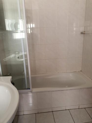 Houghton Guest House - image 2