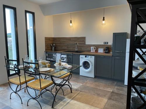 บริการและสิ่งอำนวยความสะดวก, Gîte d'exception 4 étoiles "Le Lodge du Pic St Loup" (Gite d'exception 4 etoiles "Le Lodge du Pic St Loup") in โอเชี่ยนฟรอนท์