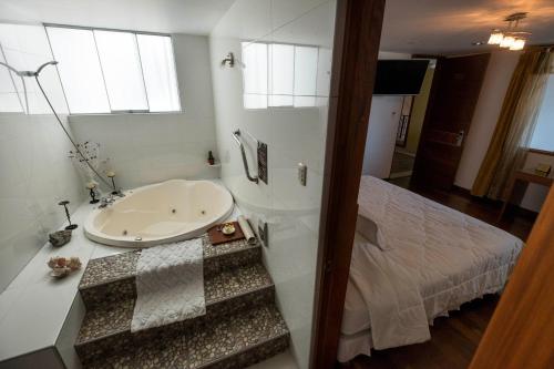 Hotel Tikary 5