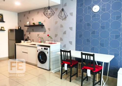 Facilities, Netflix WiFi Cozy Homestay Trefoil Setia Alam Shah Alam 沙亚南舒适温馨日租民宿 in Shah Alam