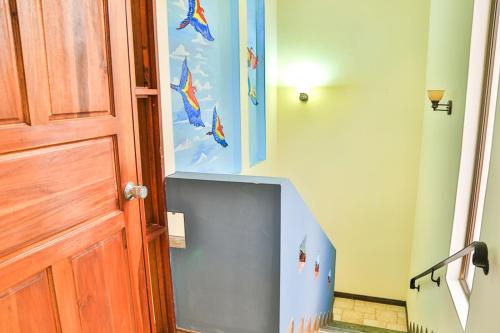 Three-Bedroom Villa image 7