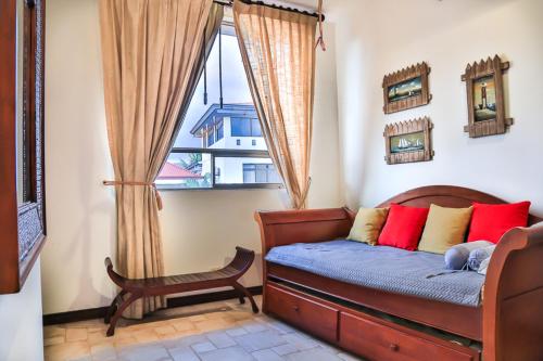 Three-Bedroom Villa image 10