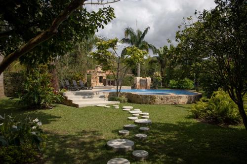 Swimming pool, Espectacular comoda villa de campo con Piscina in El Queremal
