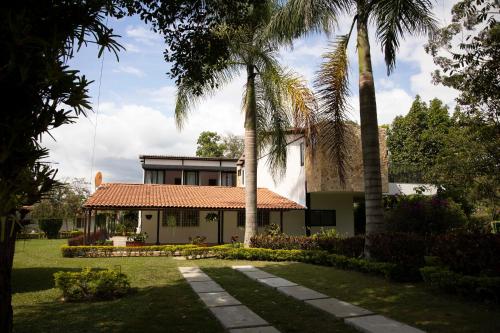 Espectacular comoda villa de campo con Piscina in El Queremal