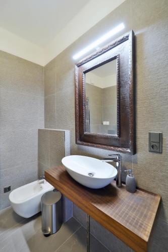 Apartment image 9