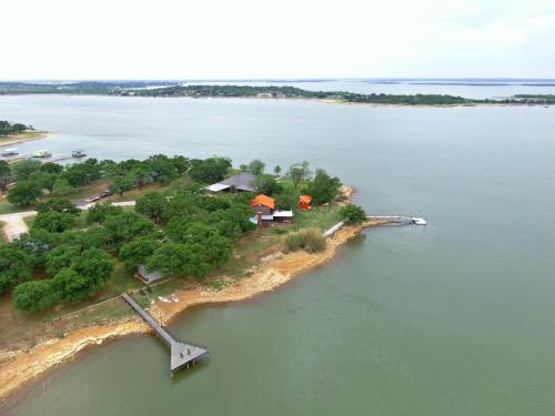 . Kokomo Lakehouse w/ Private Dock on Hubbard Creek