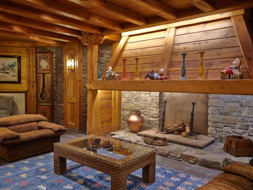 ผับ/เลาจน์, Sport Hotel in โซลดิว