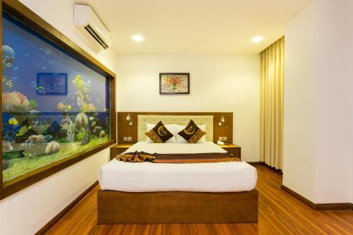 Standard Double Room image 10