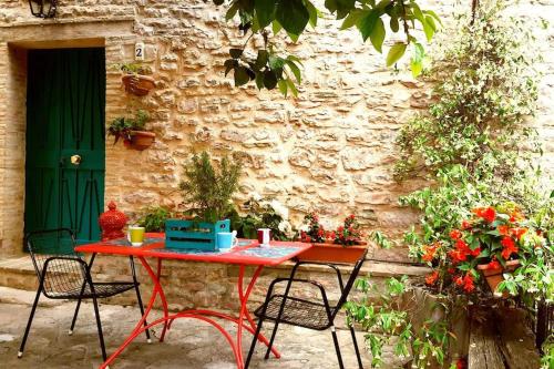  Casetta Nonna Augusta (Spello 9 km-Assisi 12 km) in Spello