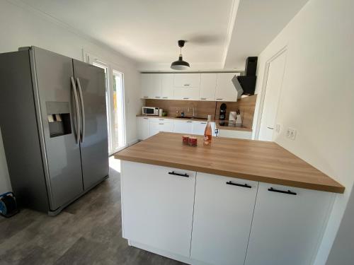 Maison joliment rénovée à 5 minutes du futuroscope gîte à louer Grand-Pont