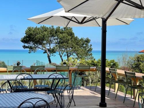 . Hôtel De La Terrasse