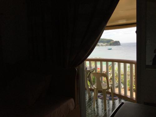 Balcony/terrace, Reynaldo's Upstairs in Puerto Galera