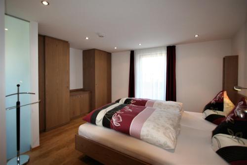 Two-Bedroom Apartment image 3