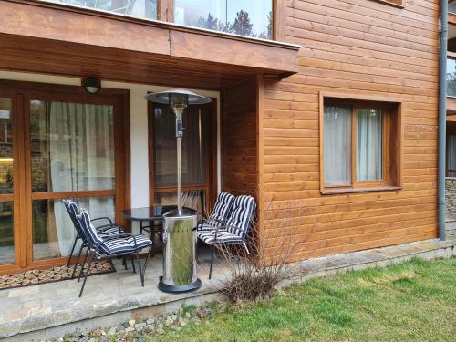 Pirin Golf Apartment HOME with private garden