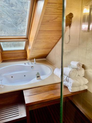 King Suite with Spa Bath