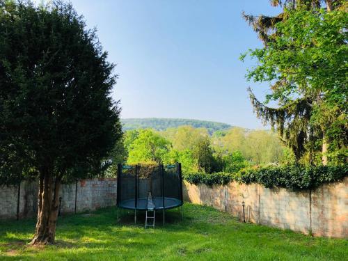 A la meulière d'Orsay, vue sur la vallée, au calme