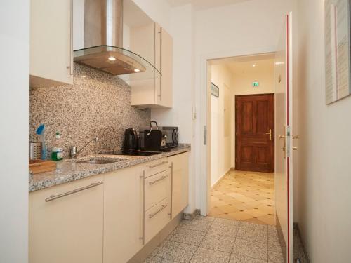 La Scala Apartments 4