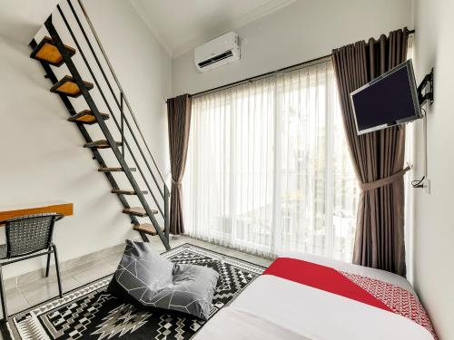 Super OYO Capital O 90983 Harmony Easy Stay