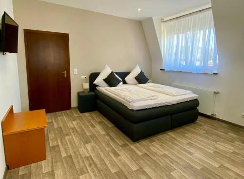 Hotel Krone Riesling 216m von Trittenheim entfernt