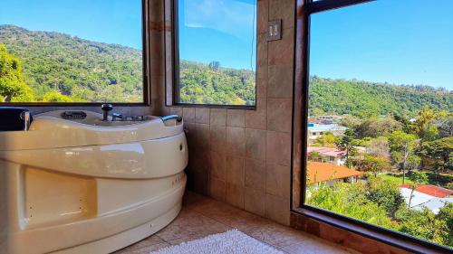 ทัศนียภาพ, Villa Alejandro in โบกูเอเต