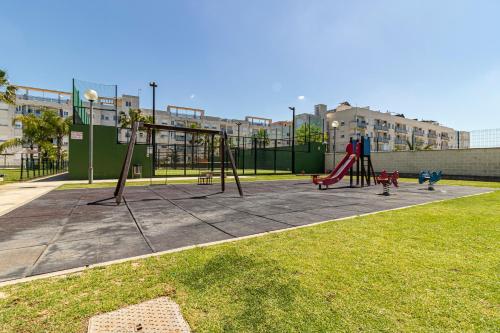 Allo Apartments Europa I Parking Piscina Padel 3 Habitaciones in Parque Jacaranda