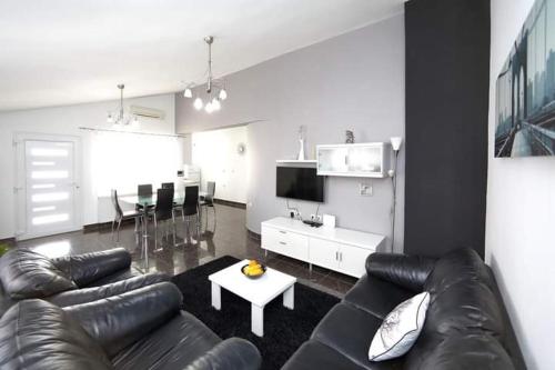 Apartman Šime - Location saisonnière - Bibinje