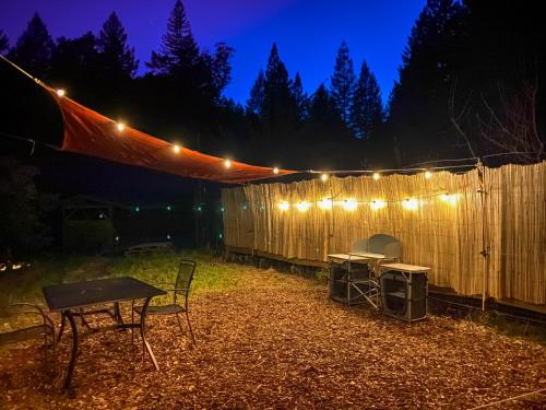 Glamping in the Redwoods with a hot tub! detail