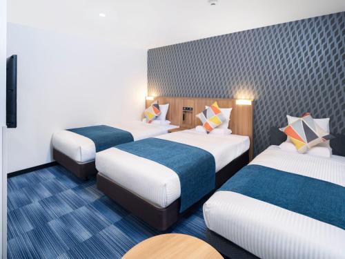 room detail thumbnail 1