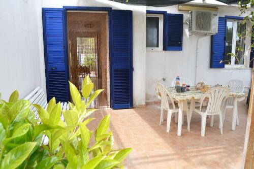 Charming Home On The Beach With Spacious Terraces & Garden - Pets Allowed - Tap to explore photos