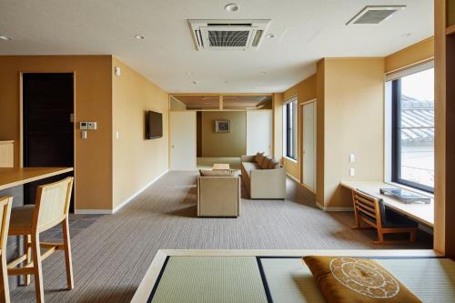 Two-Bedroom House image 10
