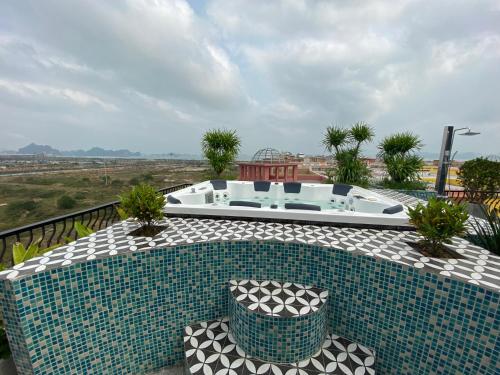 陽台/露台, 精緻下龍酒店 (THE EXQUISITE HALONG HOTEL) in 下龍