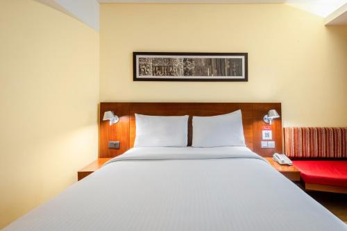 ibis New Delhi Aerocity - An AccorHotels Brand