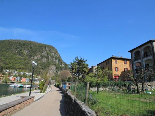  Apartment Lungolago by Interhome in Lavena Ponte Tresa
