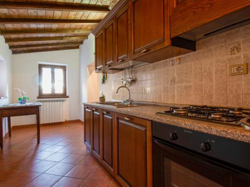 Holiday Home Paradiso I - II by Interhome in Fabbriche di Vallico