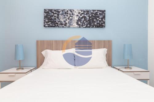 One-Bedroom Apartment image 4