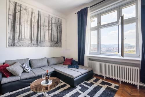  BpR Stollár Apartment, Danube View in Budapest