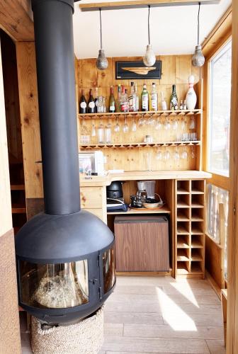 Dernier étage avec vue sur les montagnes Emplacement Exceptionnel au cœur de Val Thorens Ski aux pieds Prestations incluses Dernier étage avec vue sur les montagnes Emplacement Exceptionnel au cœur de Val Thorens Ski aux pieds Prestations incluses