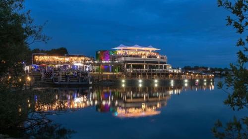 Indulgence lakeside lodge i1 with hot tub, private fishing peg situated at Tattershall Lakes Country Park