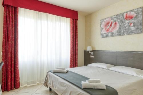 2 twin beds