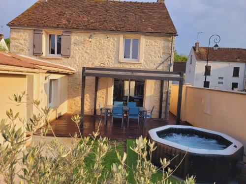 L'inattendu, jolie maison briarde avec jacuzzi